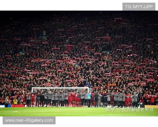 足球明星庆祝时刻：从经典动作到个性表达展现激情与风采